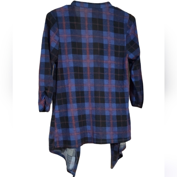Plaid 3/4 Sleeve No Boundaries Top Size M (7-9) - Picture 2 of 5
